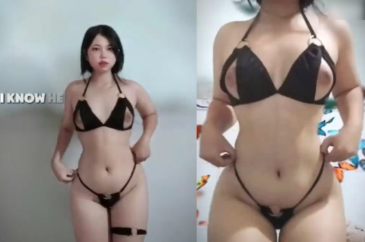Cô gái trong bộ đồ quyến rũ làm anh si mê