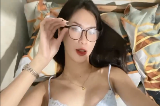 Đẹp Nàng Mông Nở Ai Mà Phủ Nhận